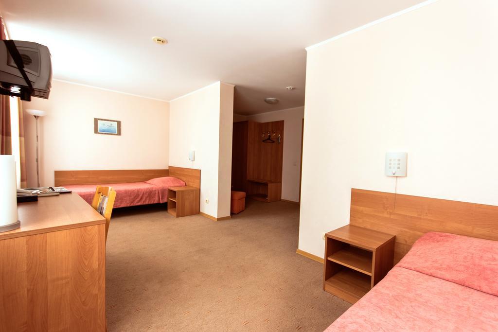 Polet Hotel Perm Room photo